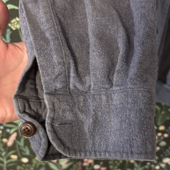 St. John's Bay Men's Gray Button-Up 100% cotton size XL - Picture 5 of 6